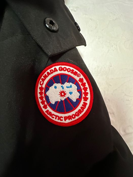 Geaca canada goose