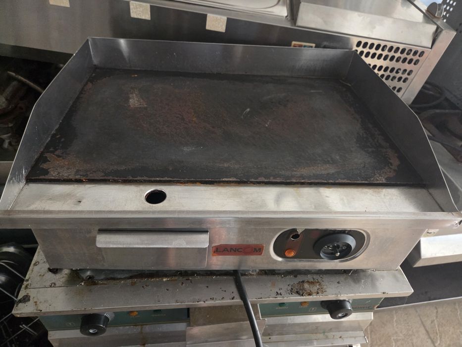 Grill de banc sau cu banc, electric sau gaz, inox