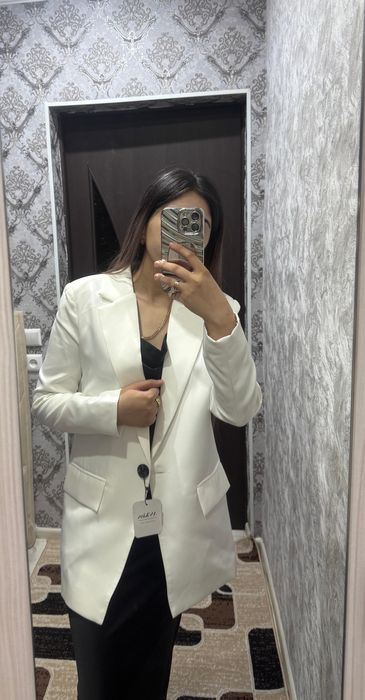 Абсолютно новый Пиджак