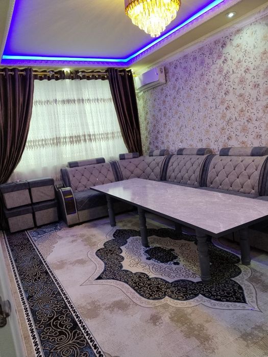 Сирдарё вилояти новосройка 3 хонали квартира срочни сотилади