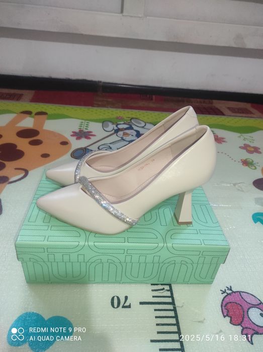 Туфли женьский..