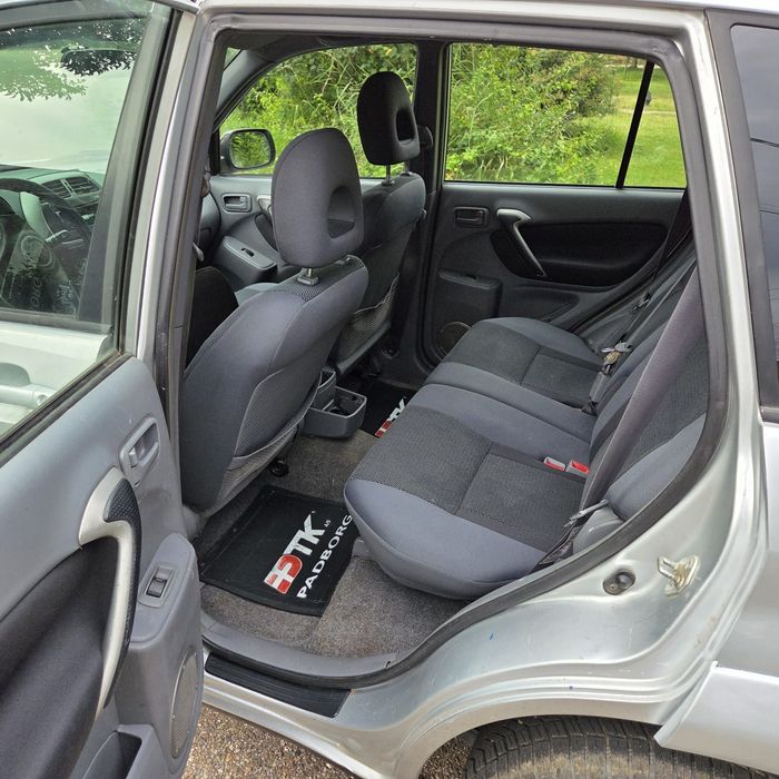 Toyota RAV4 2.0 Disel