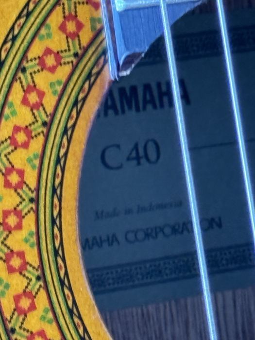 Yamaha c40 акустическая гитара
