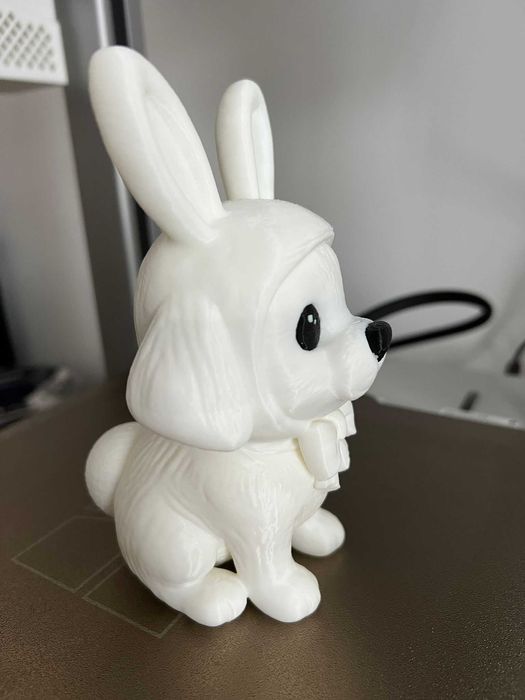 Catel de Paste cu urechi si codita