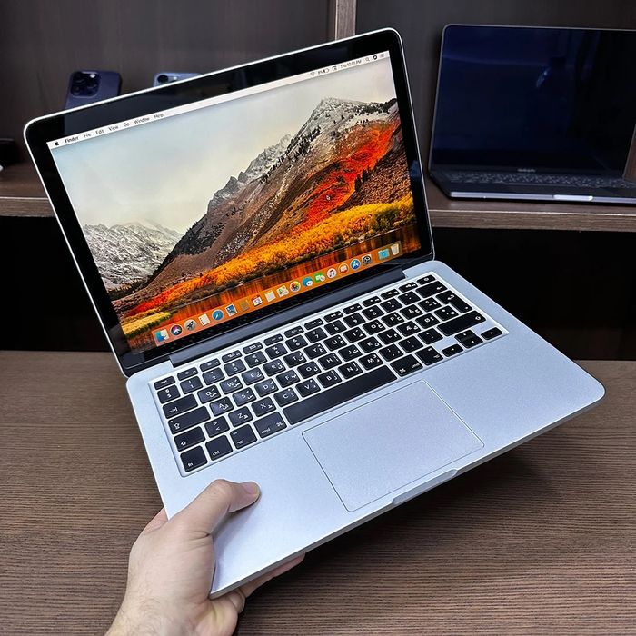 Apple Macbook Pro 13” early 2015