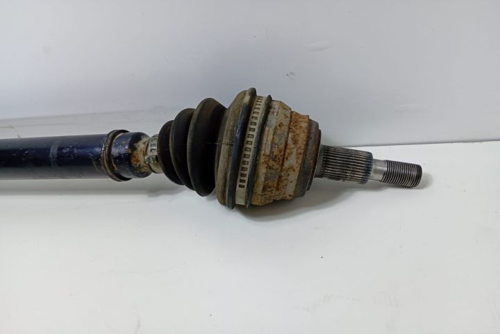 Planetara dreapta  1.6 Benzina 16V Volkswagen VW Golf a 4-a generatie