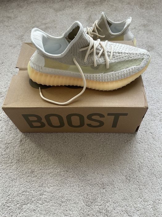 Yeezy Boost 350 V2