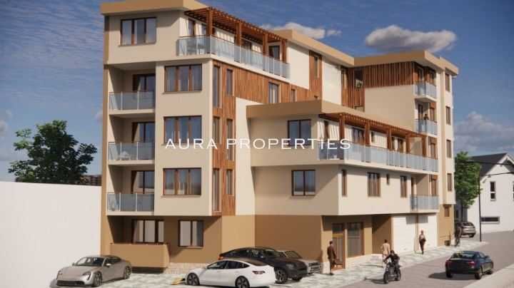 Продава се Тристаен апартамент в Разград, Център - 90 кв.м за 1020 €/кв.м - Снимка #2