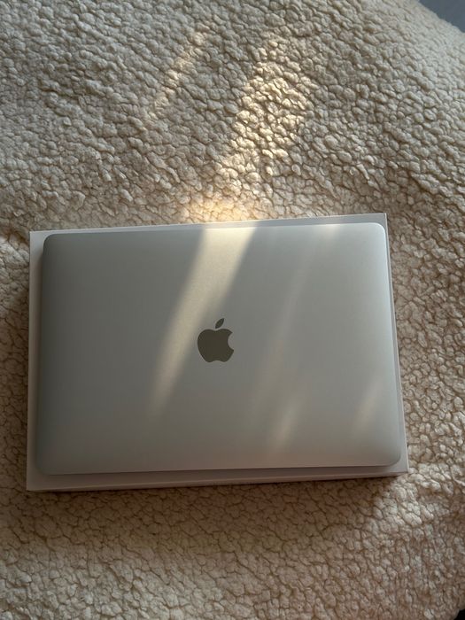 Mac book air 13 m1