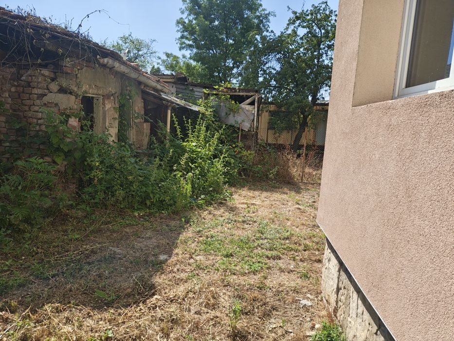 Къща близнак Модерно предградие