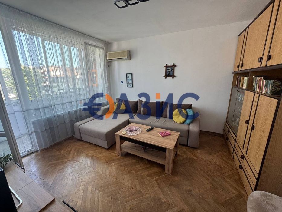 Продава се Тристаен апартамент в Бургас, Център - 50 кв.м за 2900 €/кв.м - Снимка #1