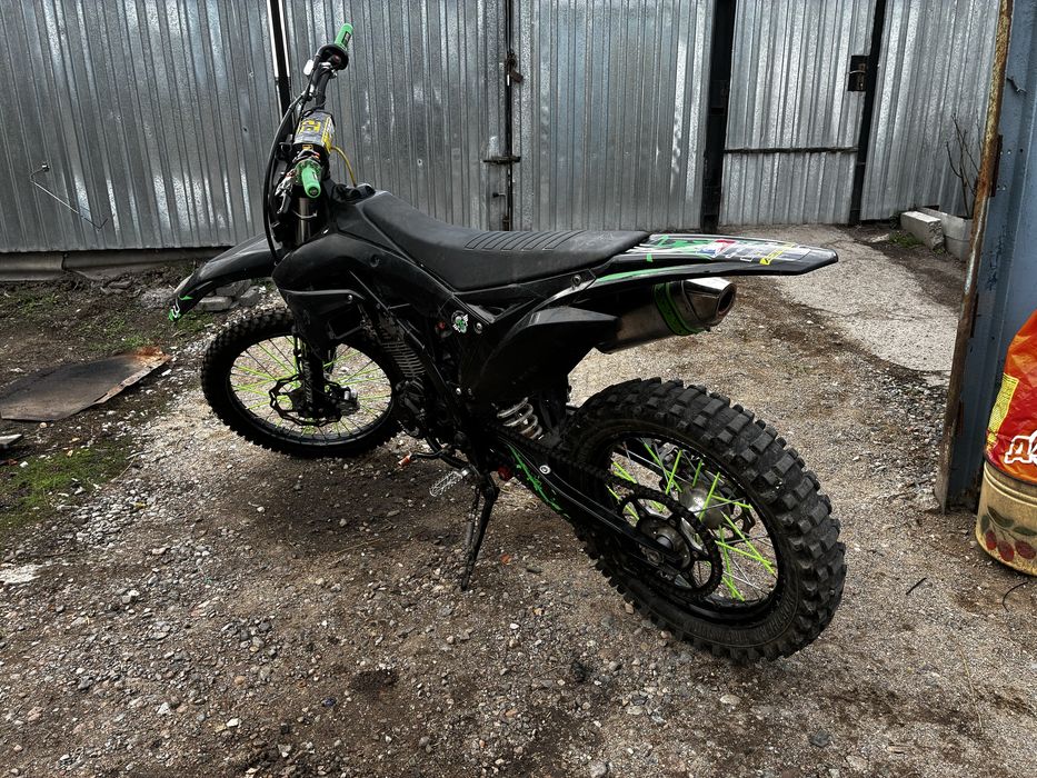 Продам эндуро мотоцикл