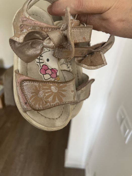 Кожаный сандалии тифлани в садик