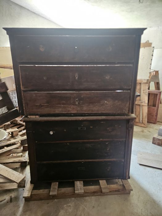 Mobila vintage de brad