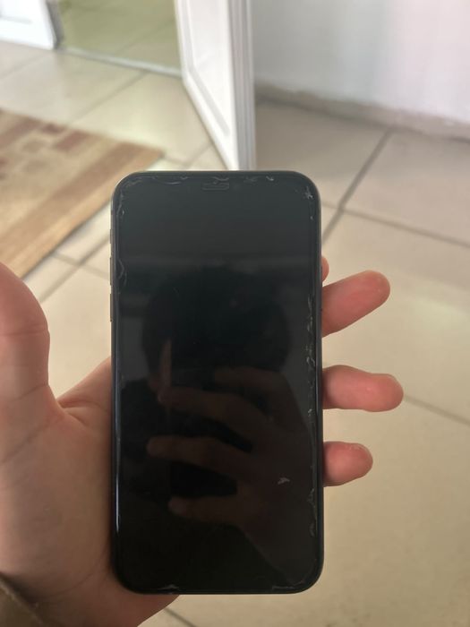 Срочно продам Айфон 11 128гб