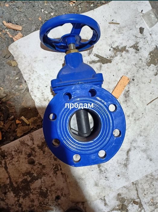 Продам задвижку новая