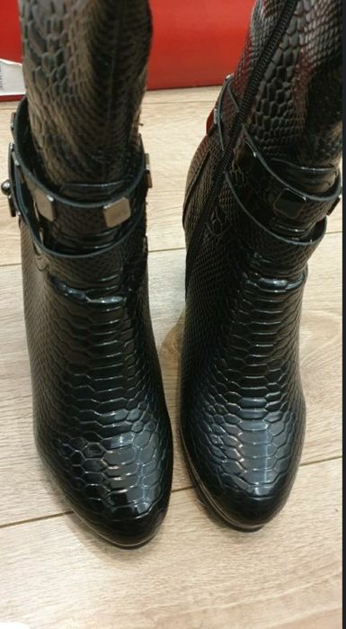 Cizme piele naturală Marco Tozzi