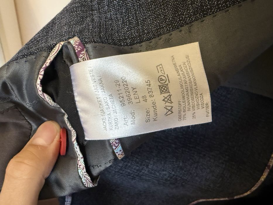 Продаю пиджак Feraud