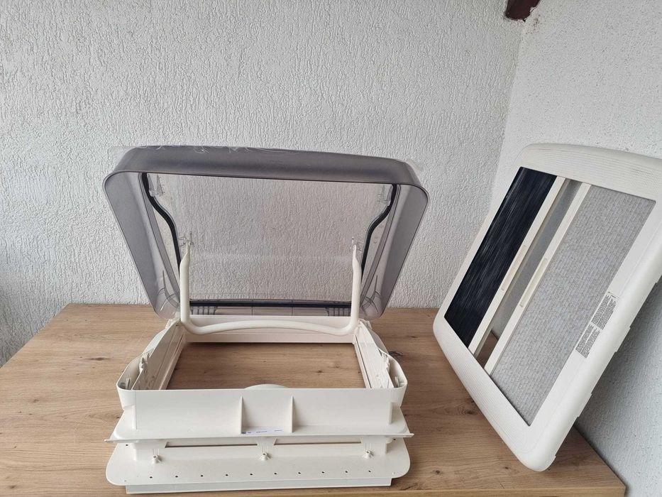 Trapă nouă DOMETIC 40x40 cm Mini Heki Style