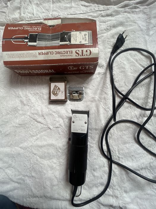 Nomi Gts Electric clipper Yangi qo’shimcha tishlari bilan turibdi
