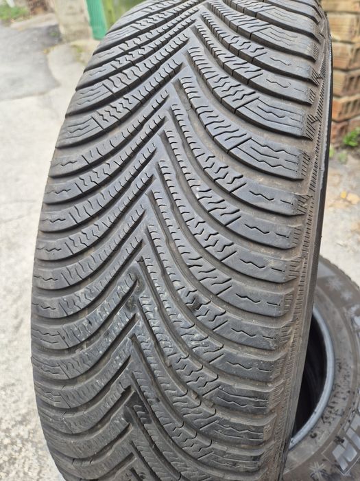 4бр. 215/65/17 Michelin Alpin5 зимни гуми