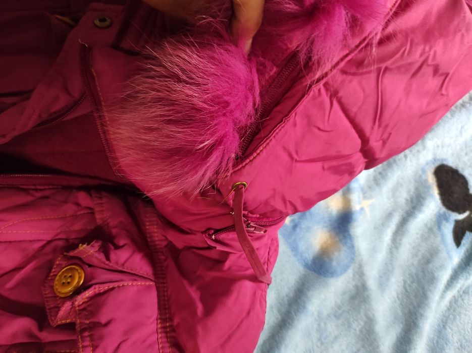 Продам куртку пальто плащ на девочку