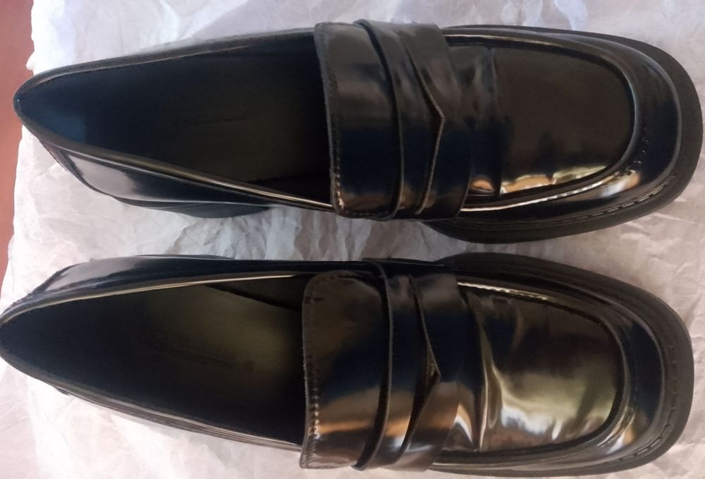 Дамски обувки нови