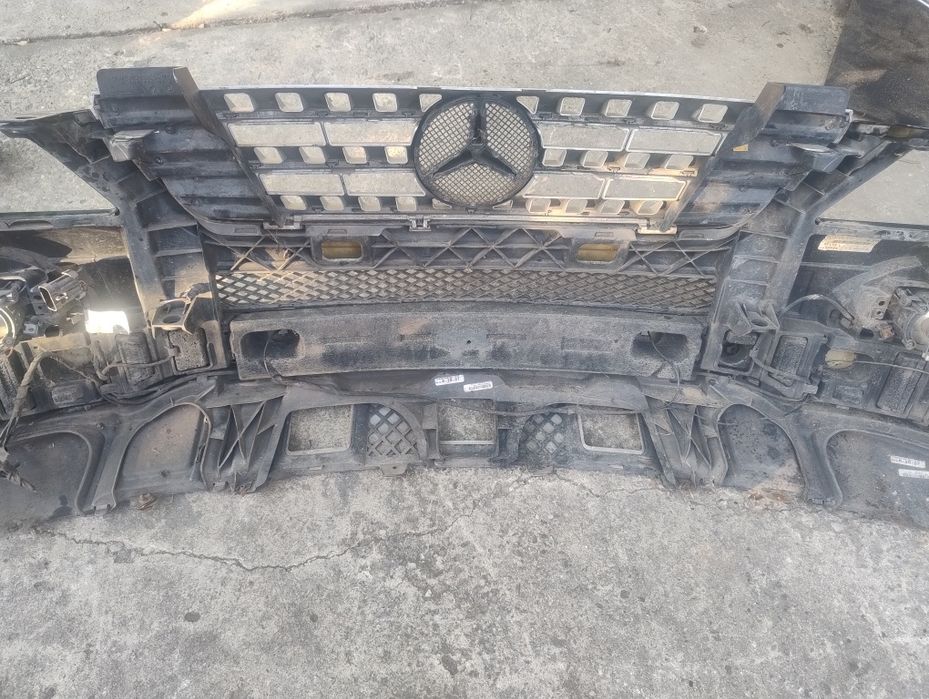 Bara fata neagra Mercedes ML W164 completă aripa stop far turbo coarne