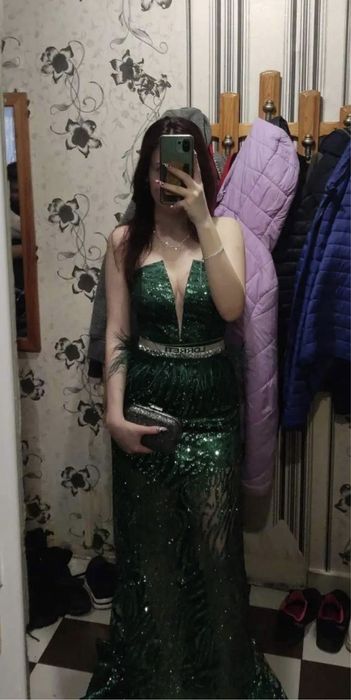 Зелена бляскава бална рокля Loretti