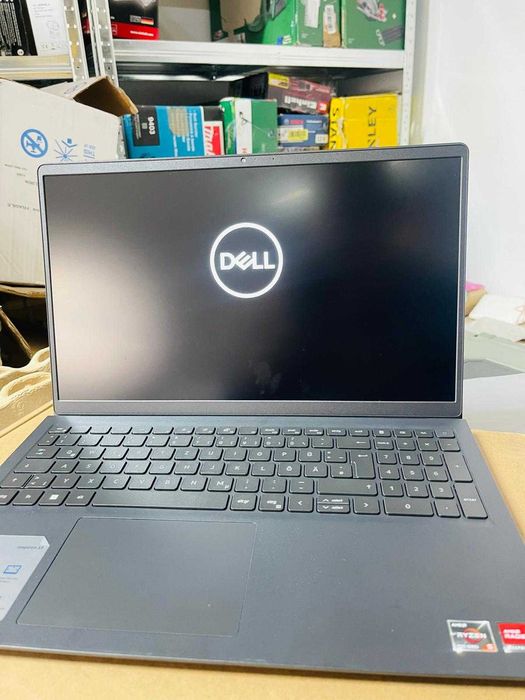 Laptop Dell Inspiron 15 3535, 15,6 inci,  AMD Ryzen 5 7520U, 512Gb SSD