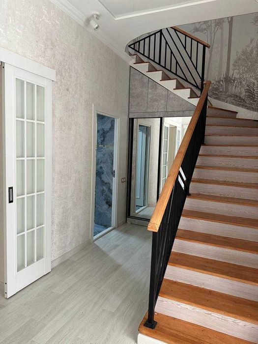 Ул.Мирабад! Сдается Дом в хайтек стиле в центре города