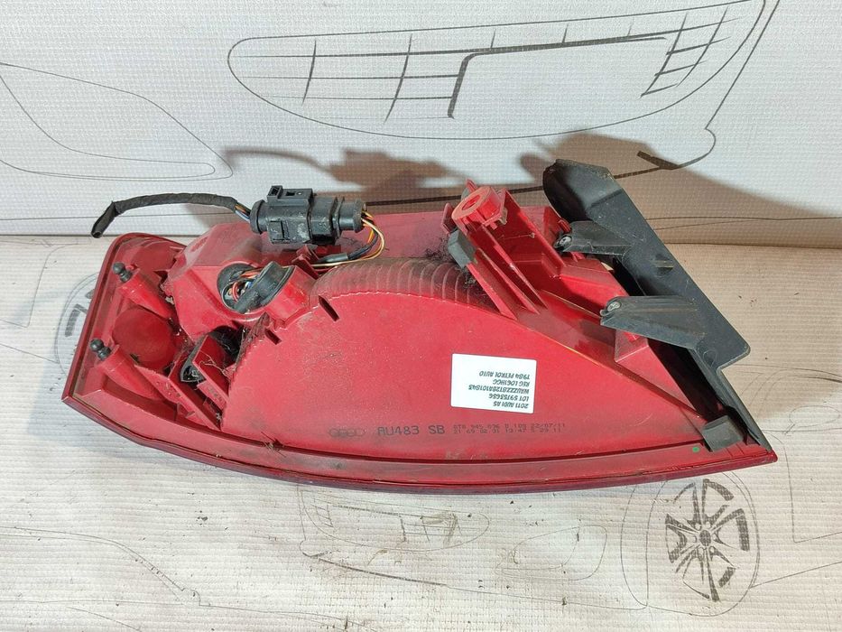 Stop aripă spate dreaptă Hatchback Audi A5 Sportback 8TA 2011 2.0 B Cod OEM: 8T8945096D (5G3)