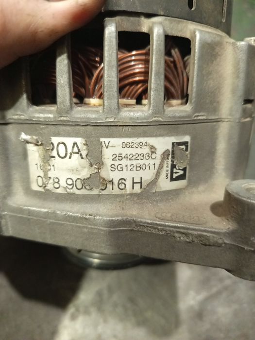 Генератор на Ауди продам