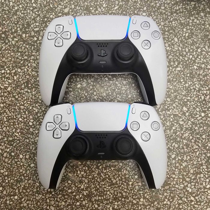 Камуфлажен PlayStation 5 с 2 джойстика, 4 топ игри, 2 охлаждания, PS5