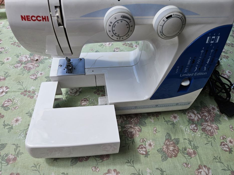 Шевна машина Necchi
