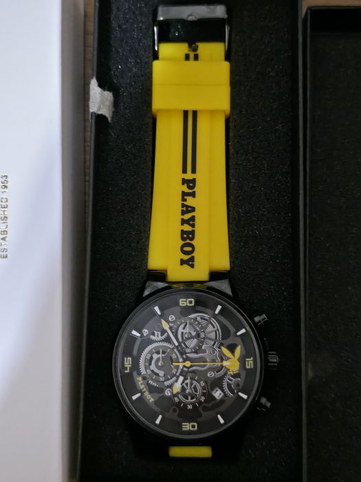 Часовник Playboy