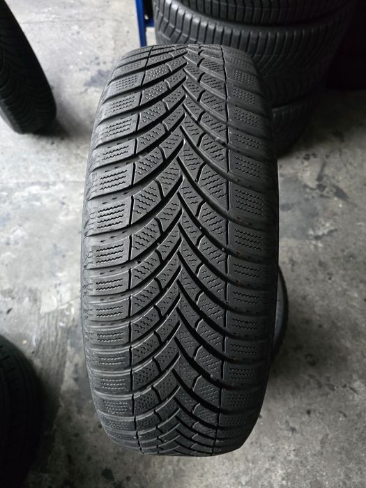 Semperit 215/65 R17 99H MS iarnă