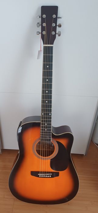 Chitara acustica