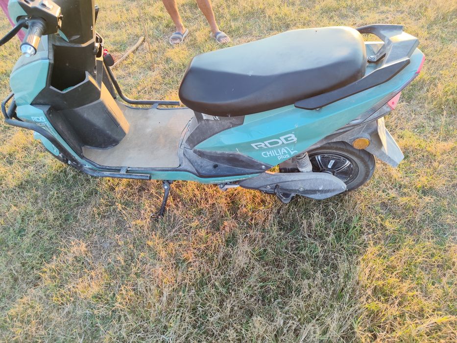 Vînd scuter electric chilia plus