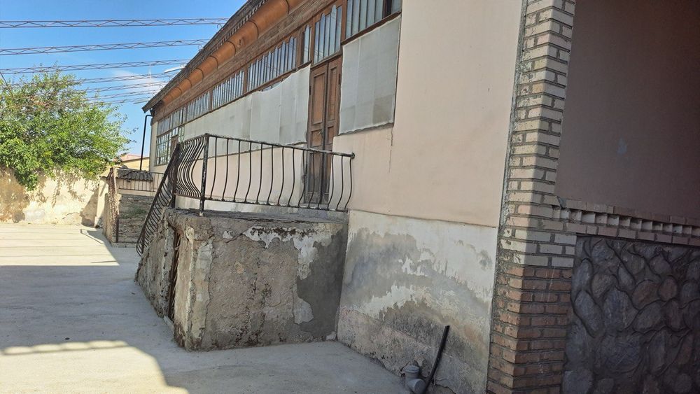 Uy sotiladi !! Gallaorolda joylashgan