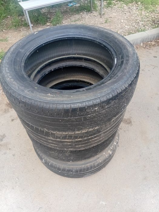 Продам шины на R18