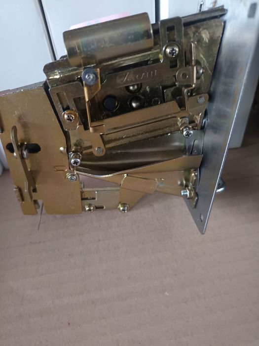 Монетоприемник- Multicoin selector 12 волта