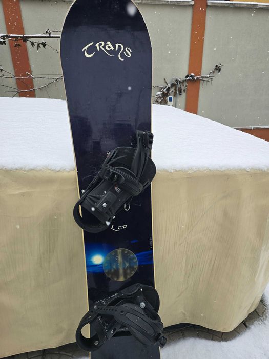 Placa snowboard cu legatura
