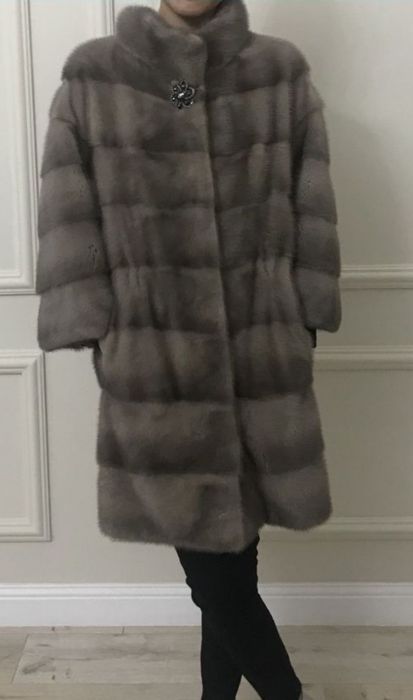 Продаётся Норковая Шуба