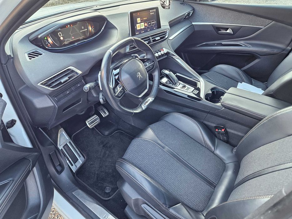 Peugeot 3008 GT Line / 165 CP / Panoramic / Scaune incalzite