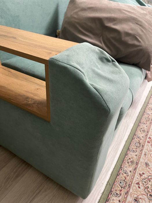 Диван б/у продается срочно