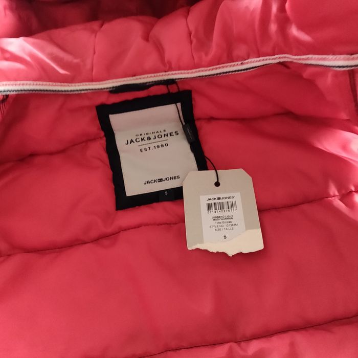 Vesta jack and Jones originals noua marime s originala