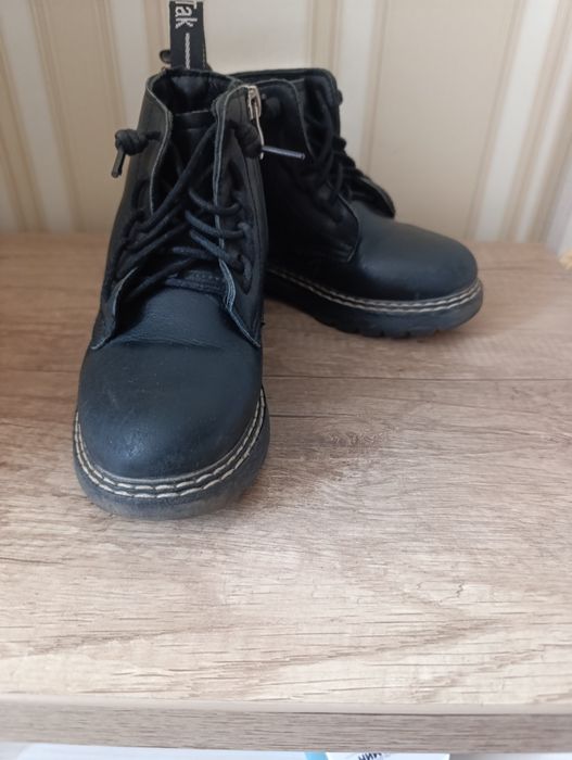 Продам ботинки на девочку