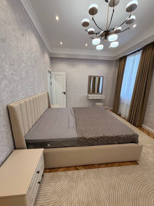 Срочно! ПРОДАЁТСЯ 3/3/8 квартира в ЖК «Феличита» Яккасарайский район