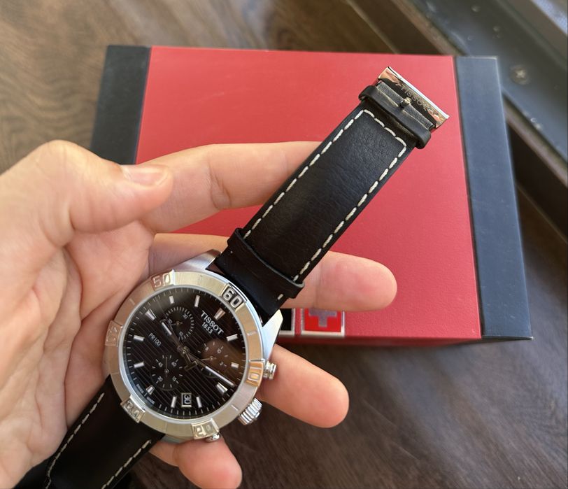 Продаются мужские часы от Tissot